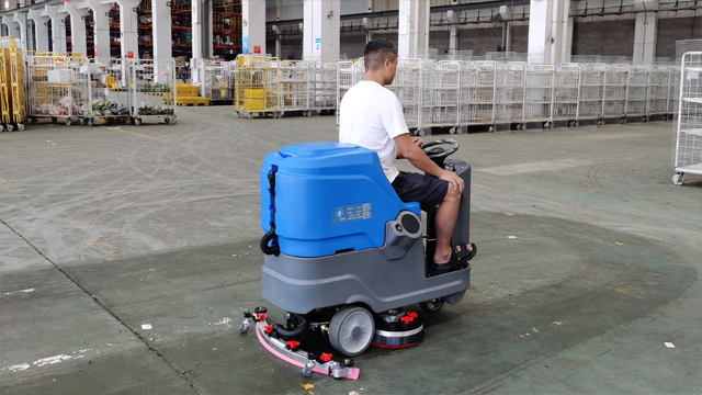 潔臣士洗地(dì)機(jī)助力校(xiào)園高(gāo)效保潔